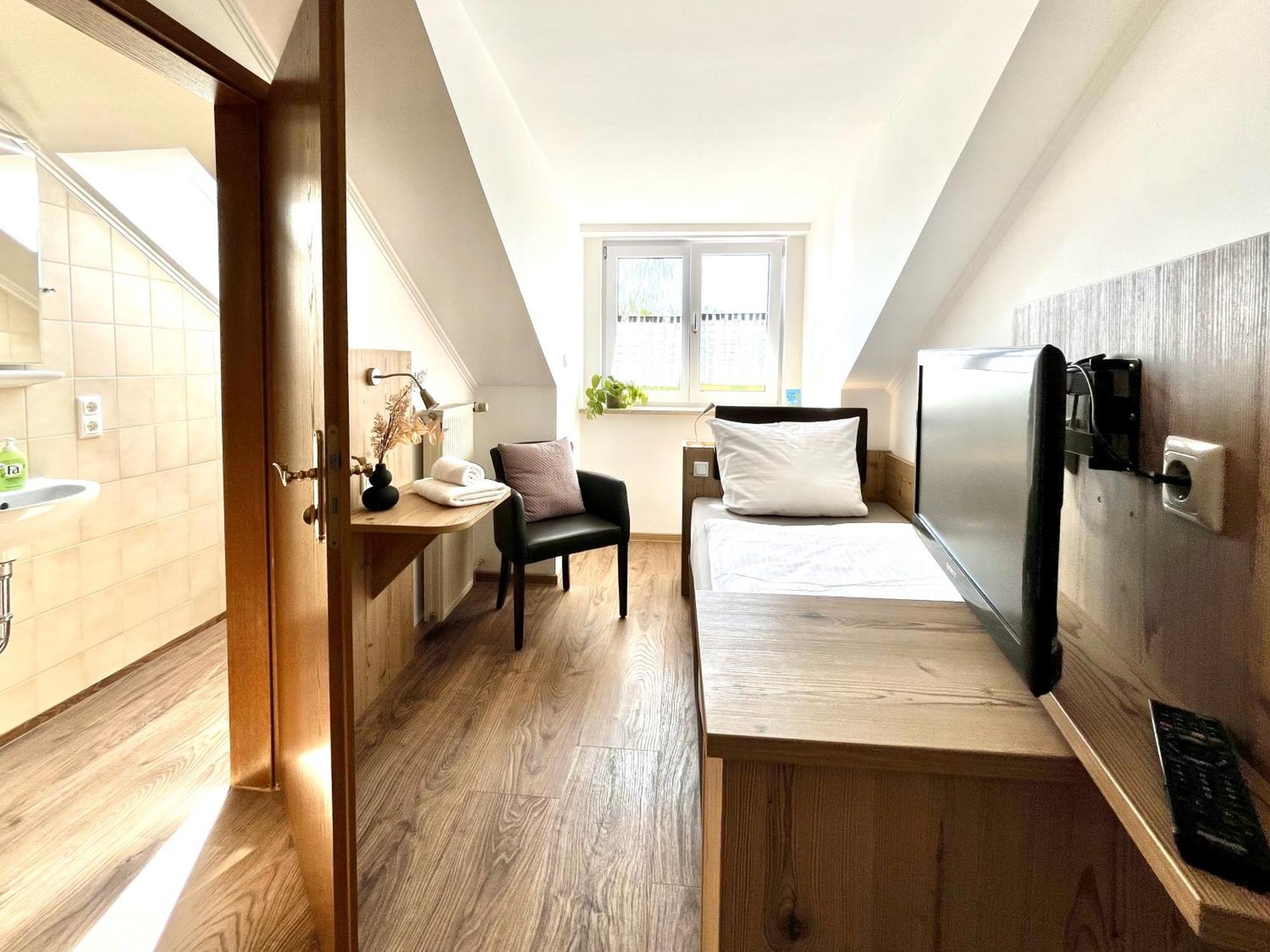 Gastwirtschaft & Hotel Doll Markt Indersdorf Værelse billede
